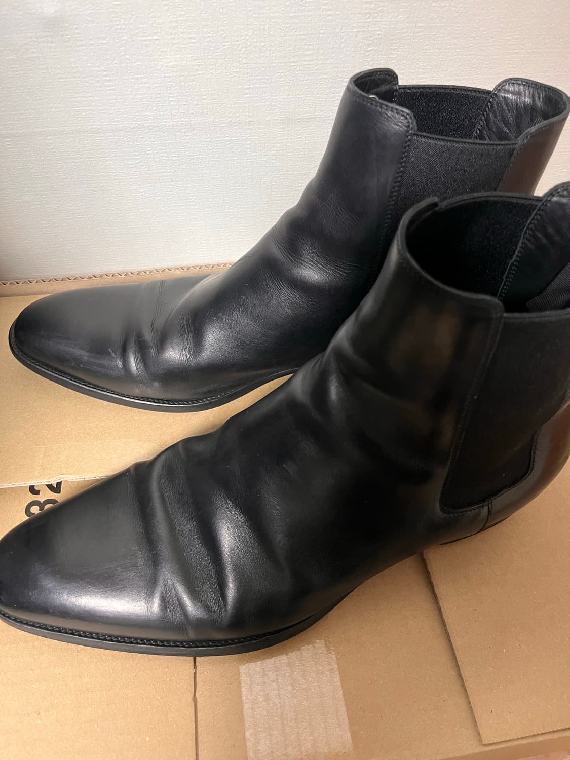 생로랑 블랙 레더 첼시부츠 43.5 상품이미지2
