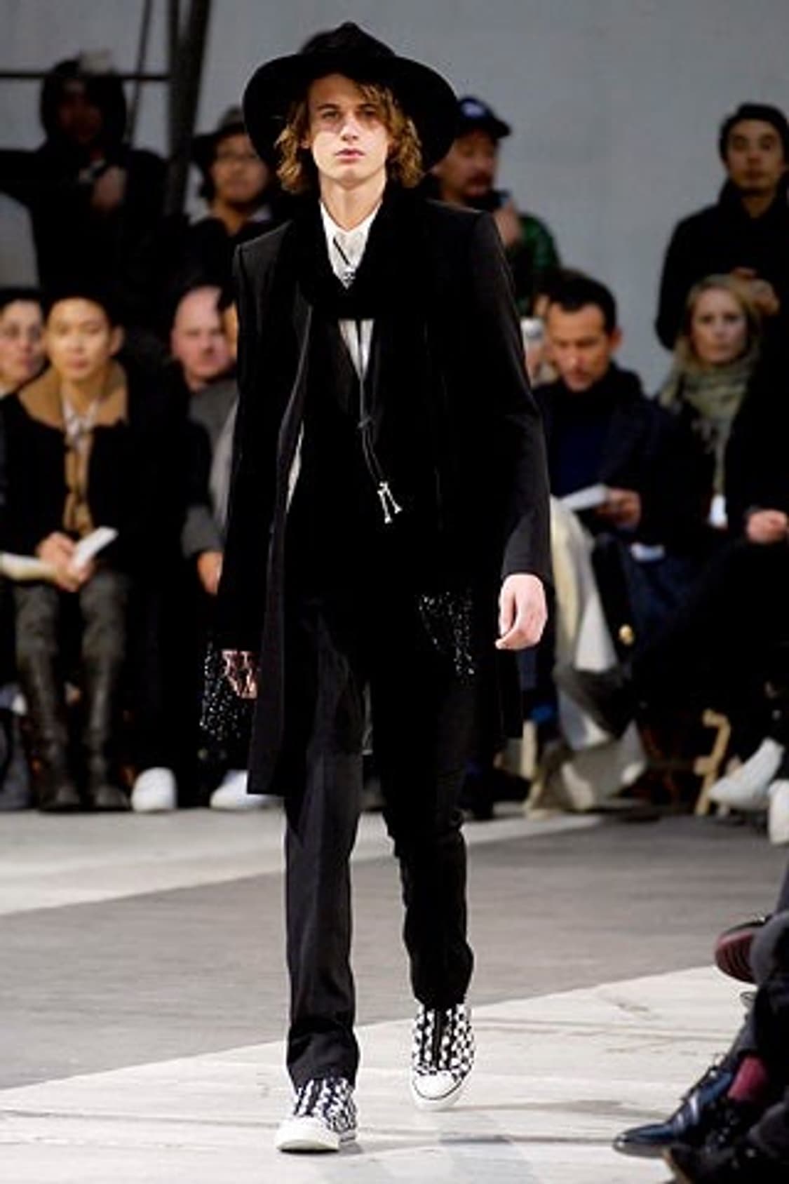 넘버나인 아크릴 프린지 베로아 롱 머플러 상품이미지3