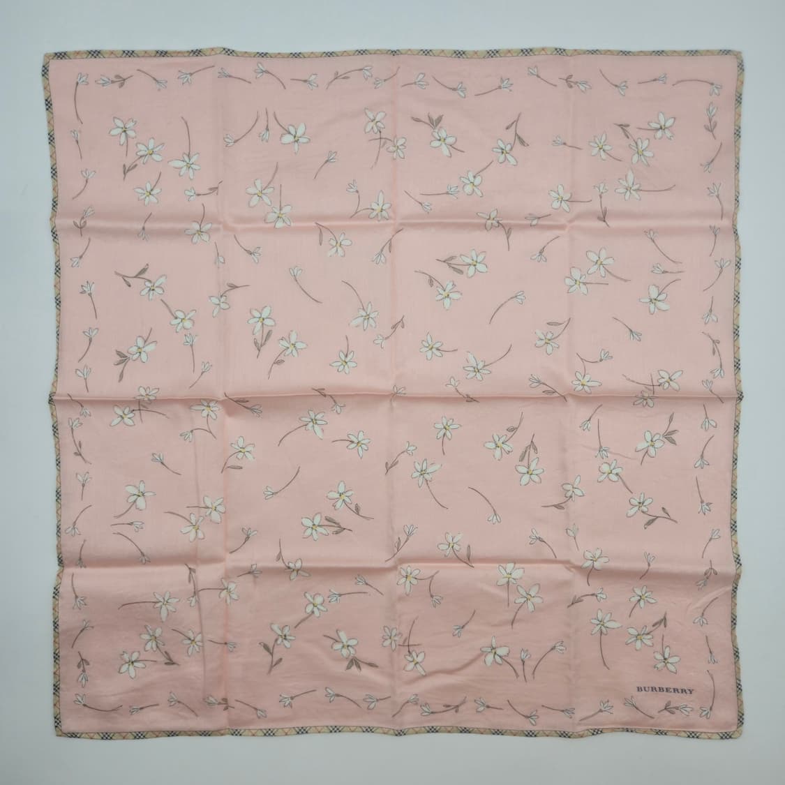 BURBERRY 버버리 손수건 스카프 [CFB11735-1228-19] 상품이미지4