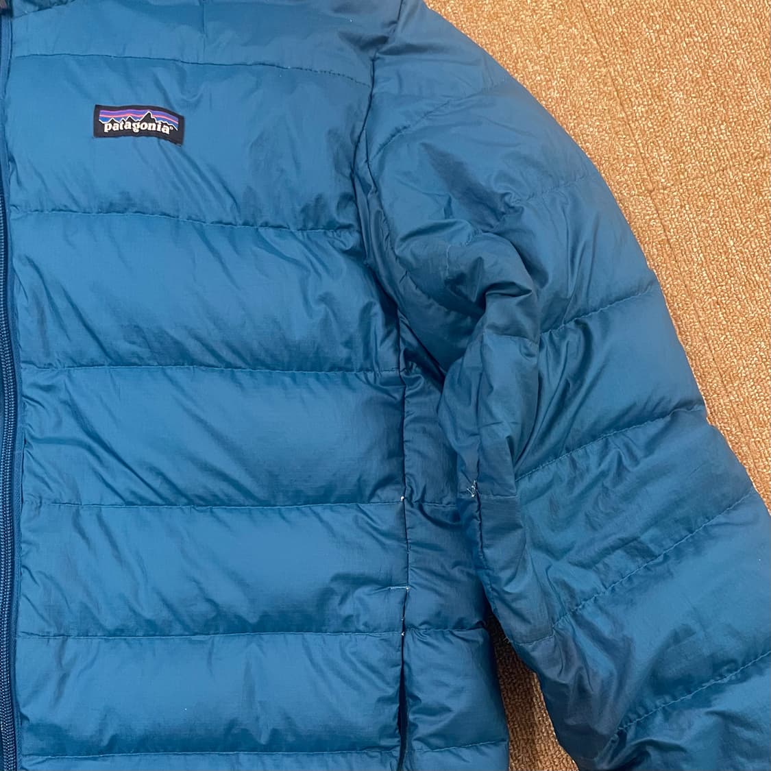 파타고니아 경량패딩 상품이미지3