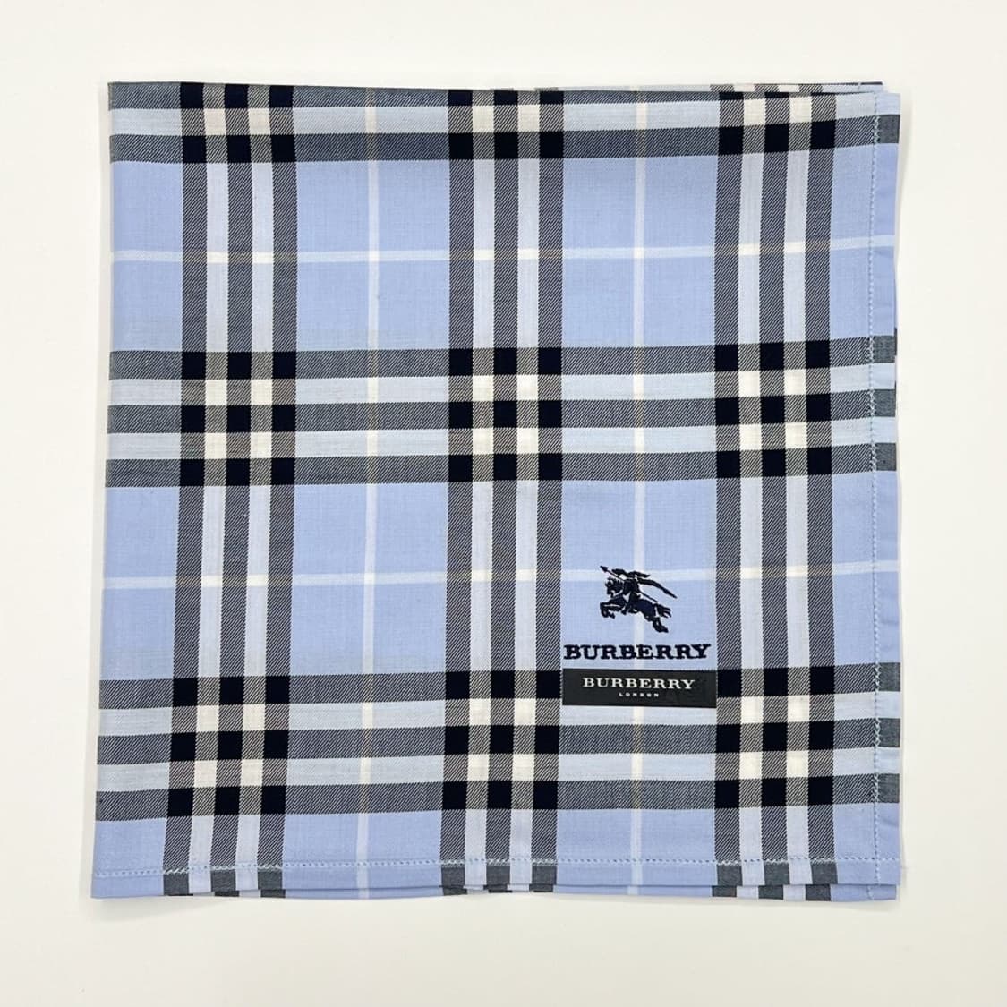 (새상품) burberry /버버리 쁘띠스카프 손수건 상품이미지5