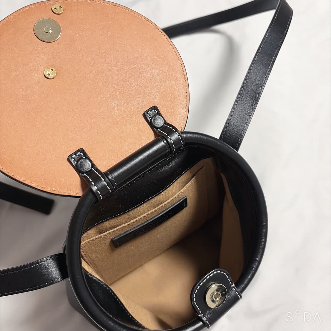 J.W.Anderson Lid Bucket Bag 크로스백 상품이미지7