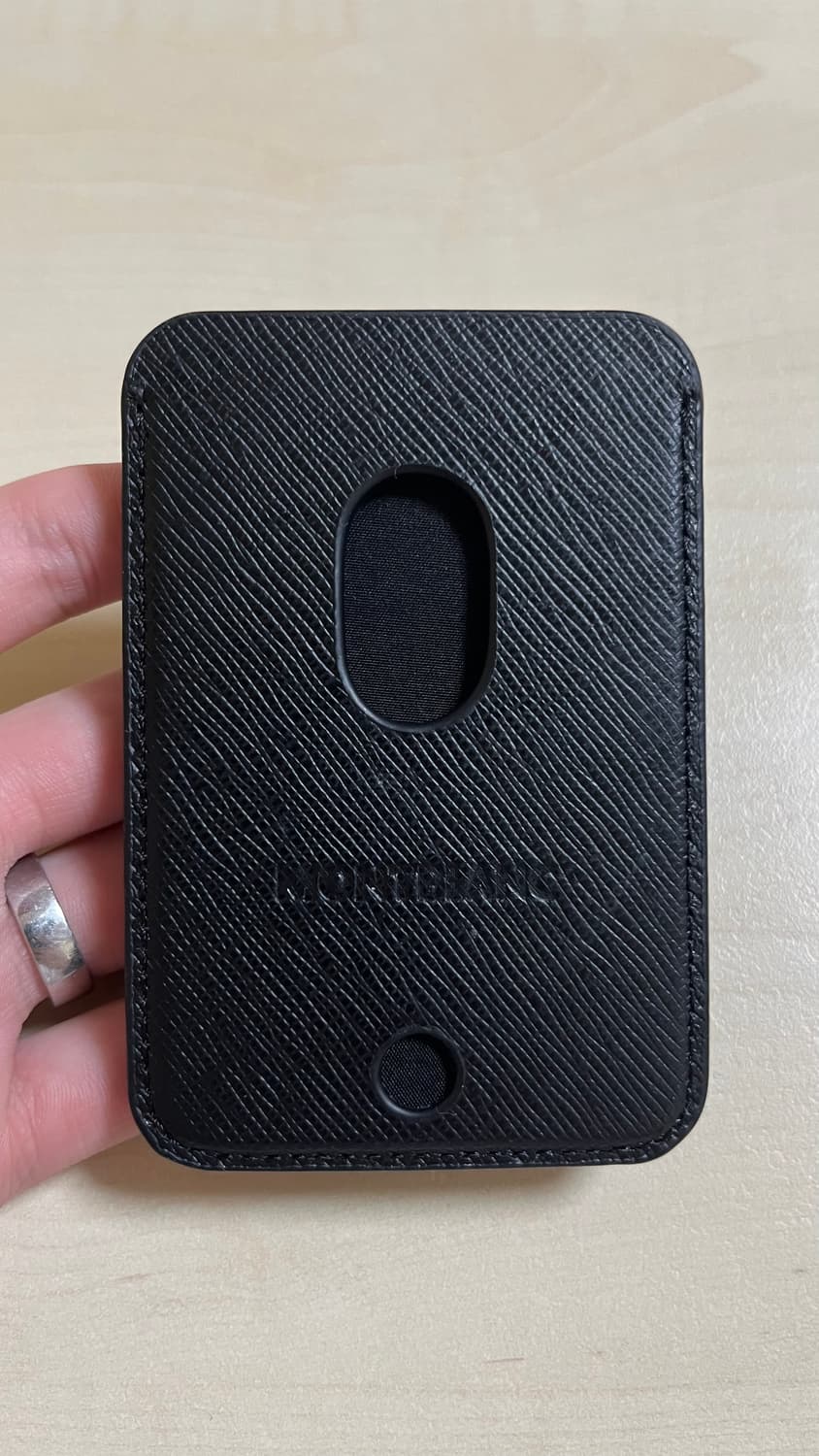 몽블랑 사토리얼 맥세이프 카드지갑 블랙 상품이미지2