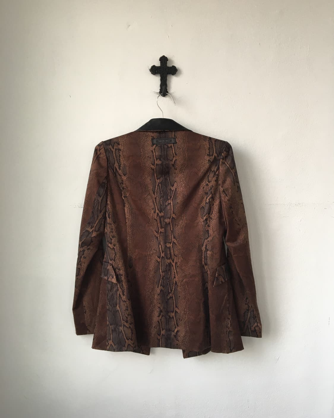 Python pattern jacket 상품이미지3