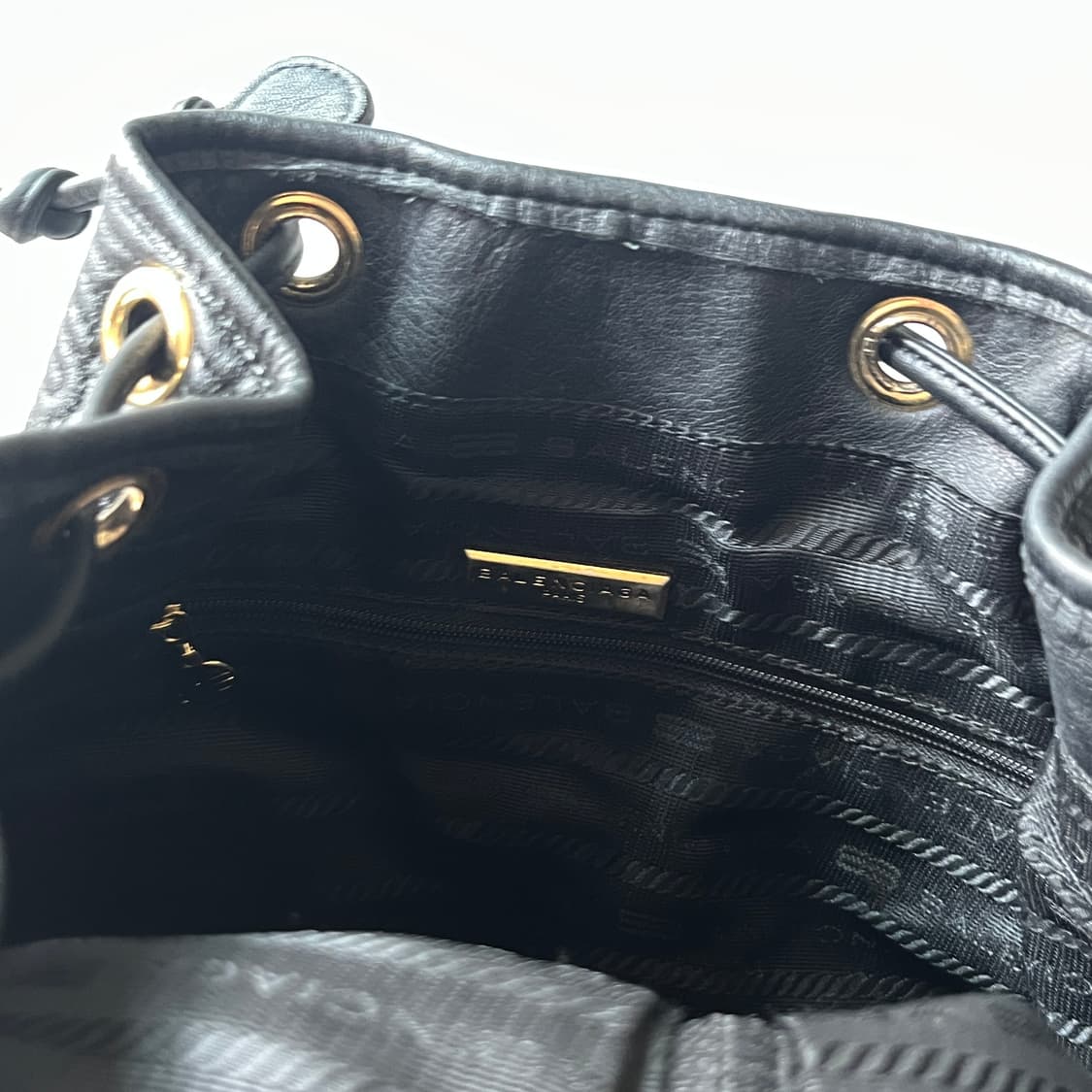 BALENCIAGA 00's mini Backpack 상품이미지7