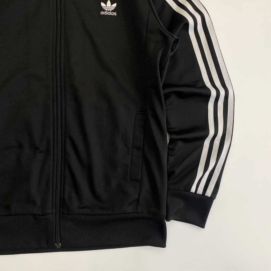 [79] Adidas 슈퍼스타 트랙탑 져지(검흰) 상품이미지4