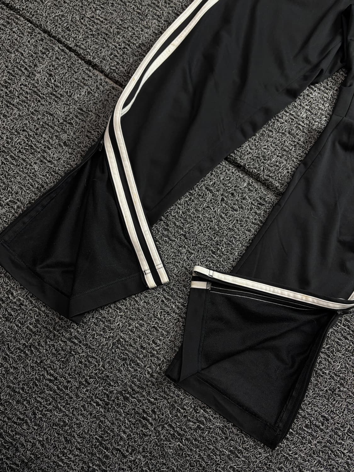 아디다스 파이어버드 올드스쿨 와이드 트랙팬츠 1752 상품이미지4