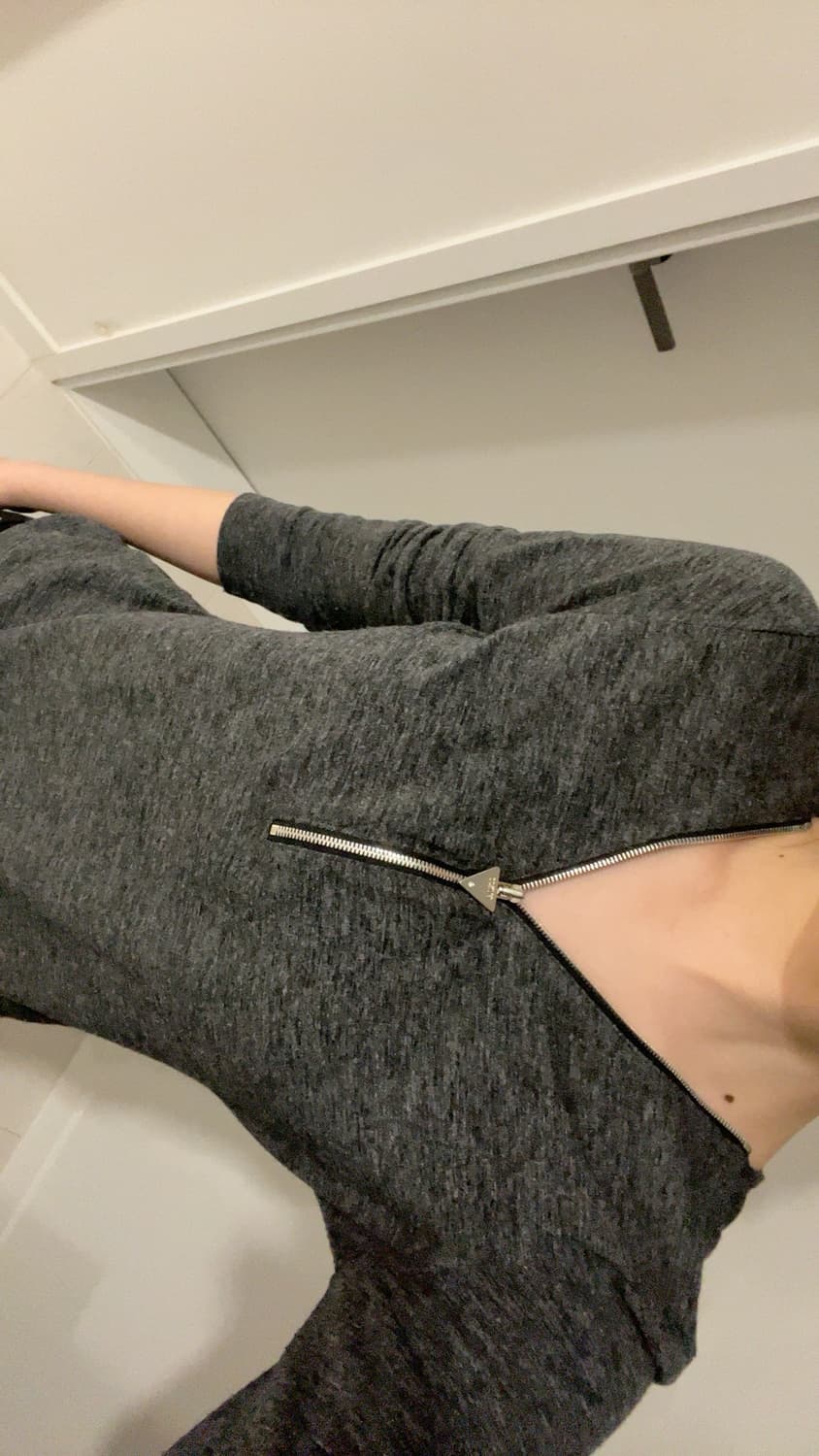 GUESS 그레이 긴팔 티셔츠 상품이미지1