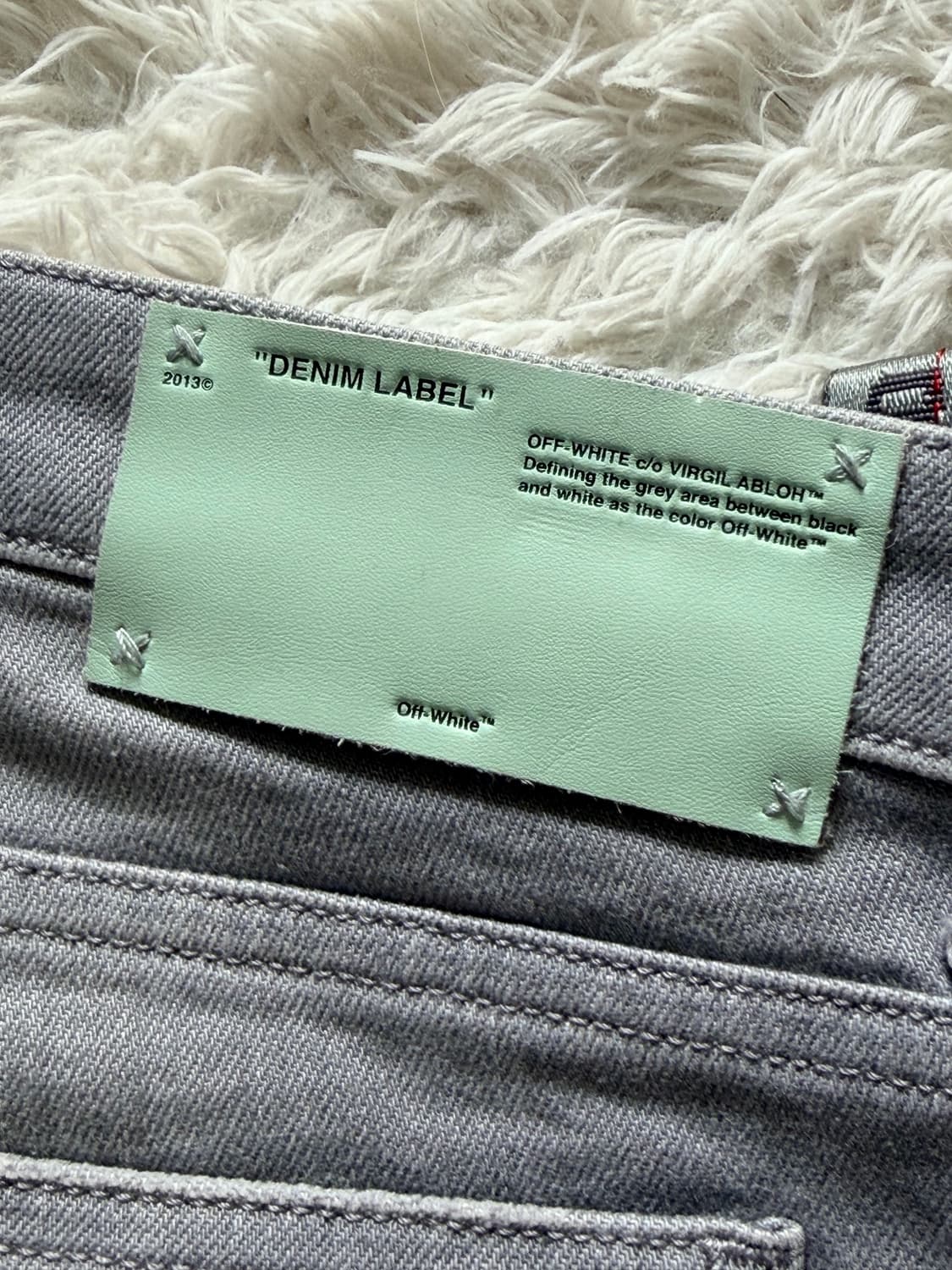 [오프화이트] 메인 라벨 다이아그 스트랩 스키니 진 - 그레이 상품이미지8