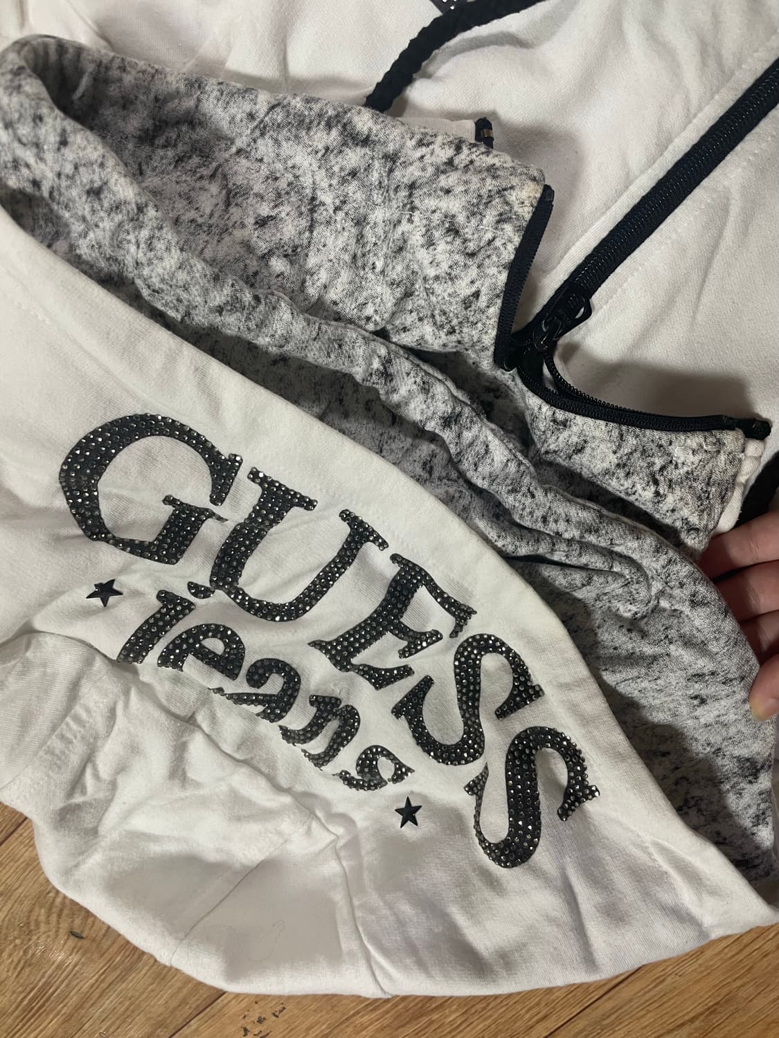 GUESS 게스 화이트 큐빅 비즈 후드집업 대장 y2k 올드스쿨 져지 상품이미지3