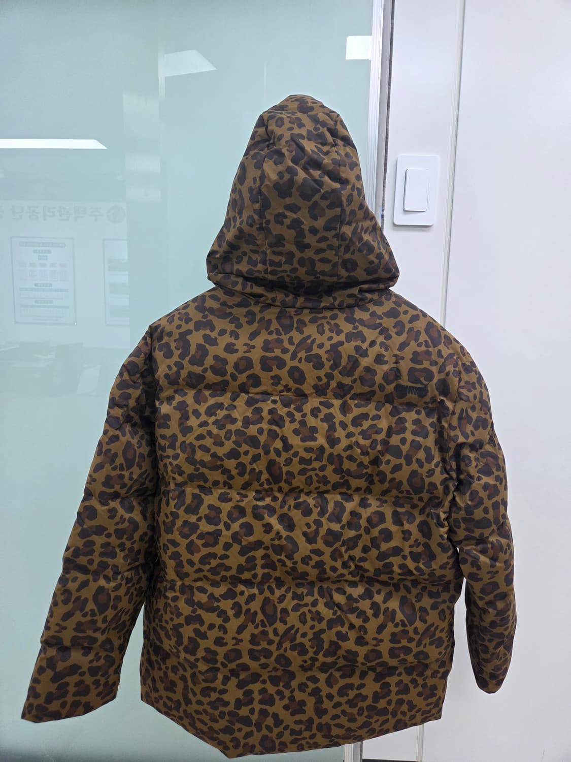 푸마 레오파드 패턴 후드 패딩 점퍼 L 상품이미지2