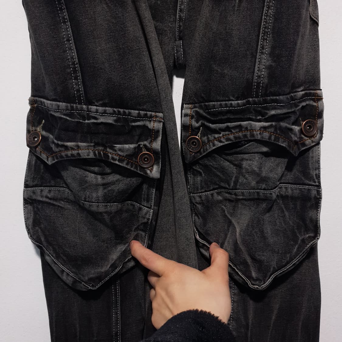 ENGEIN 엔게인 워싱 카고 멀티포켓 와이드 탄창 흑청 데님 팬츠 32 상품이미지3