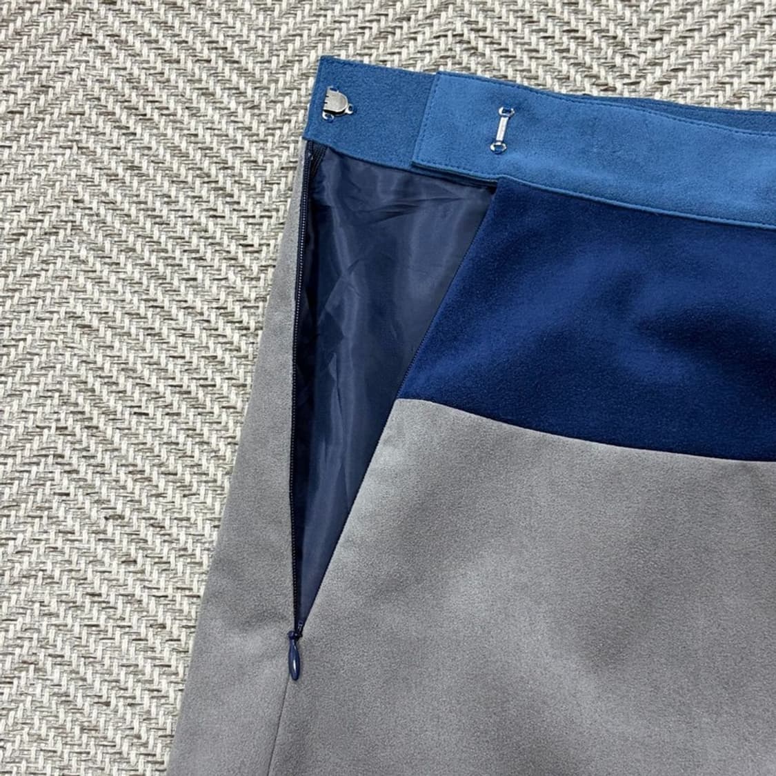 빔즈 스웨이드 배색 스커트 v3026 상품이미지5