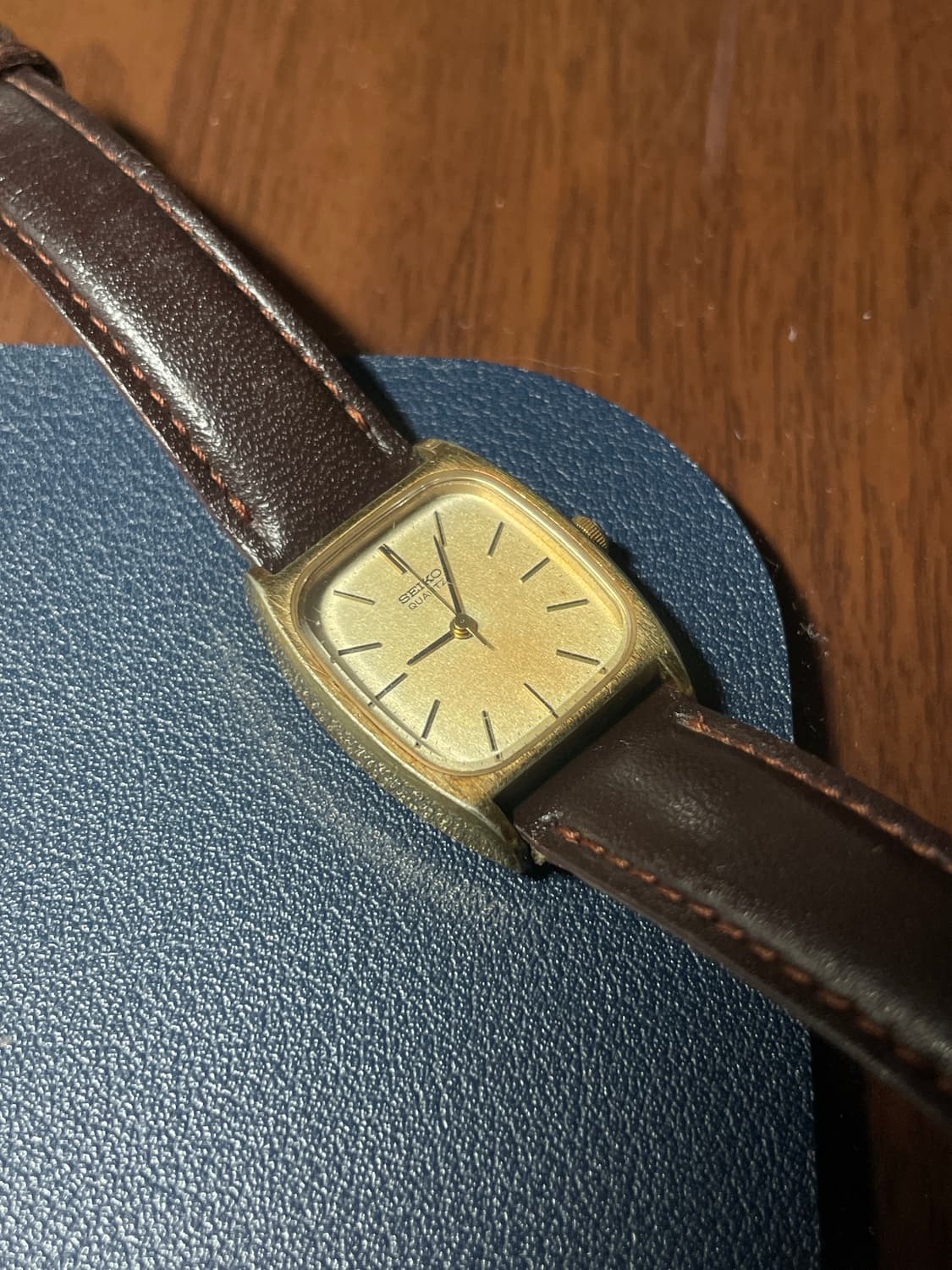 빈티지 세이코 쿼츠 레더 시계 상품이미지6