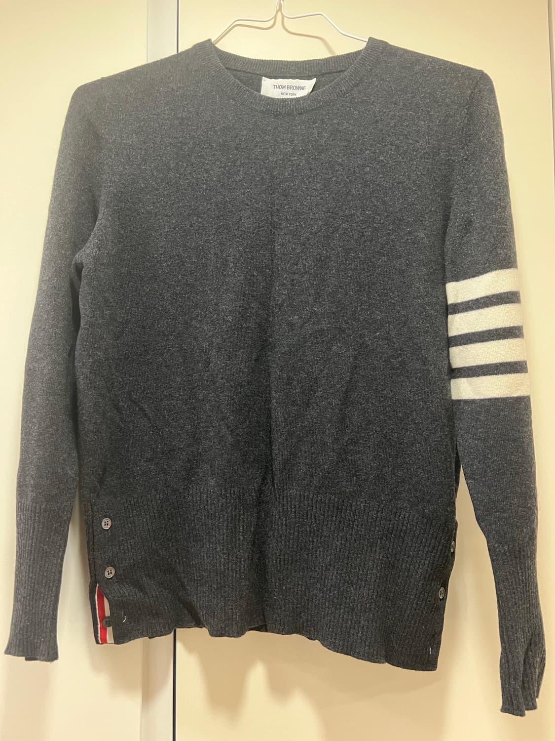 톰브라운 캐시미어 차콜 니트 2 상품이미지1