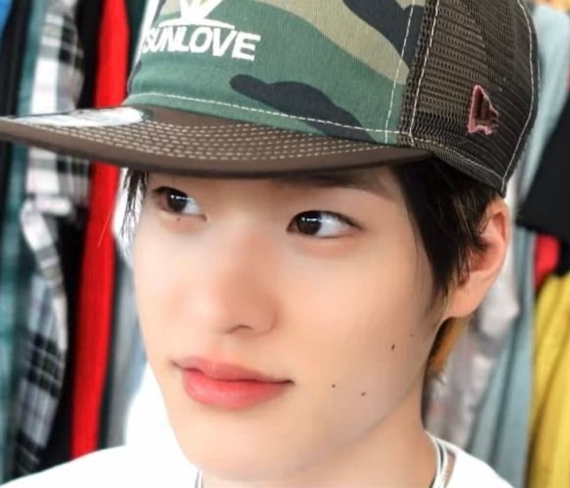 썬러브x뉴에라 캡모자 라이즈 소희 착용 상품이미지1