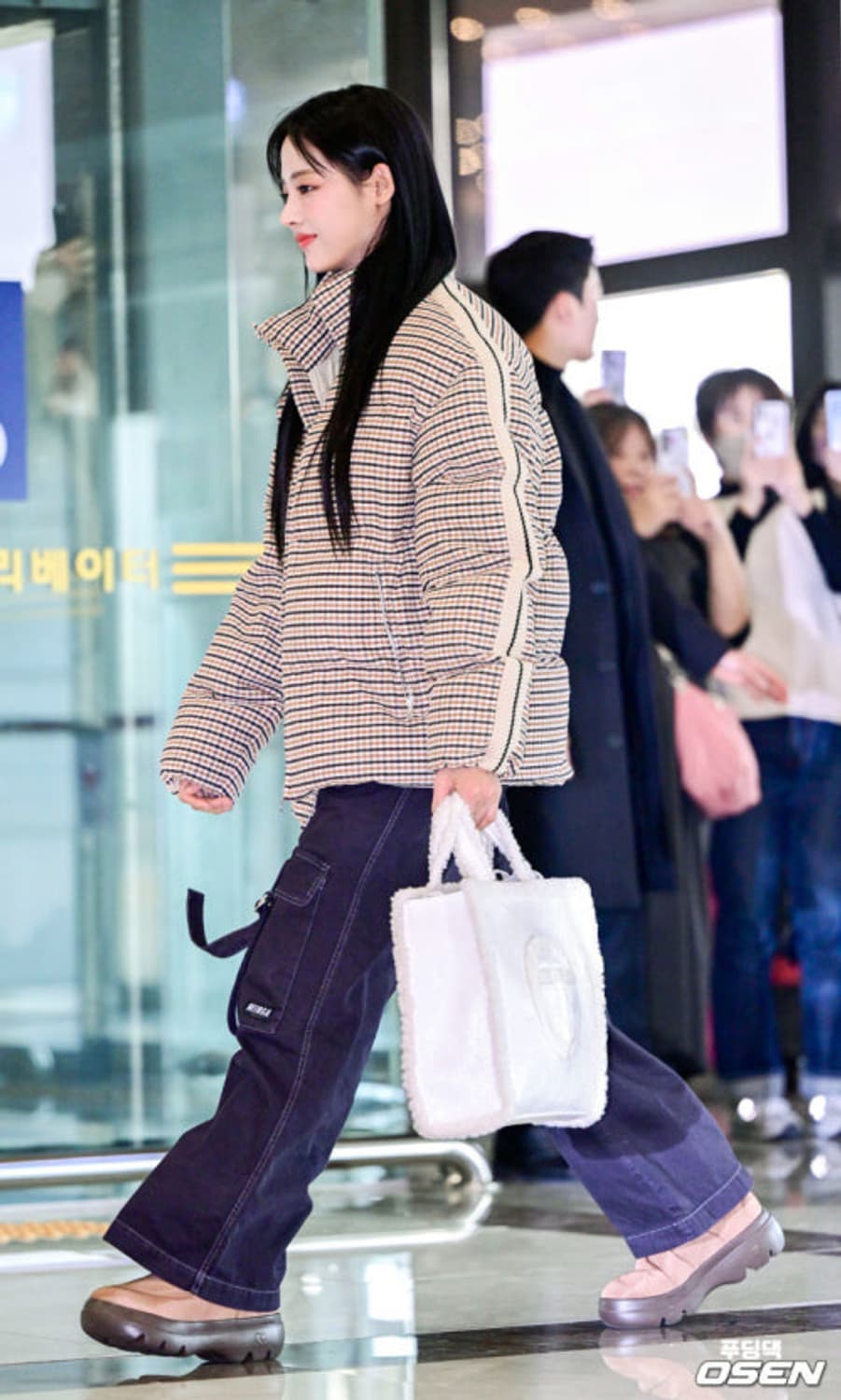 [뉴진스 민지님 착용] 팜엔젤스 23fw 체크 패딩 상품이미지3