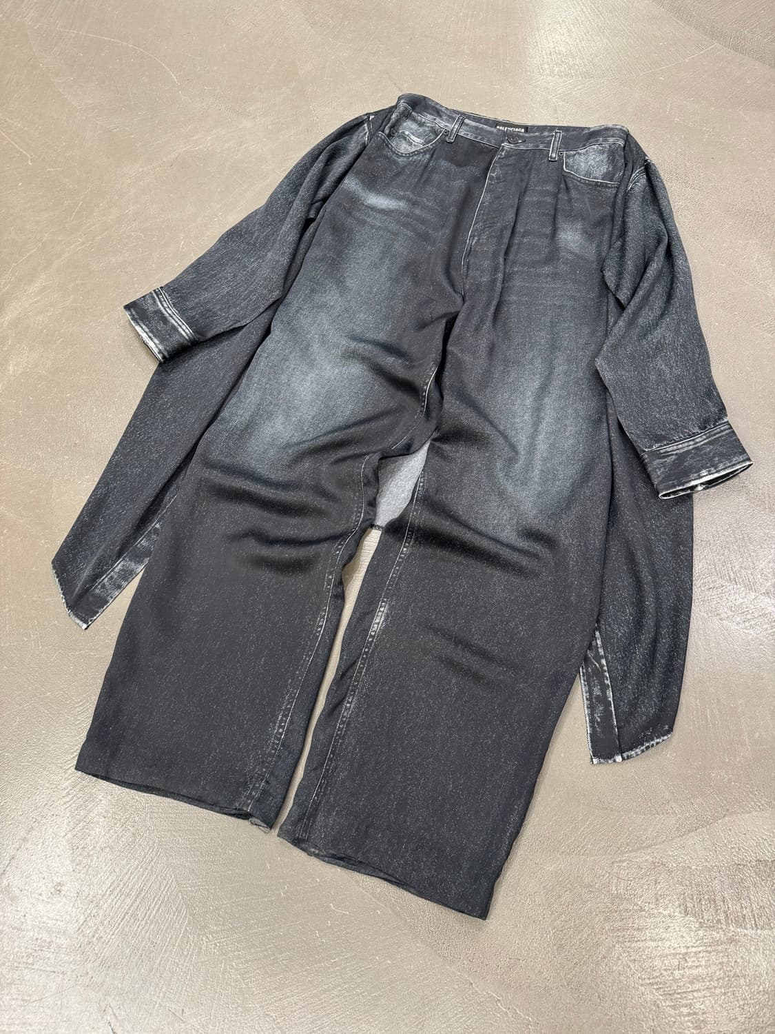 [S] 발렌시아가 21SS 트롱프뢰유 타이드 팬츠 상품이미지1