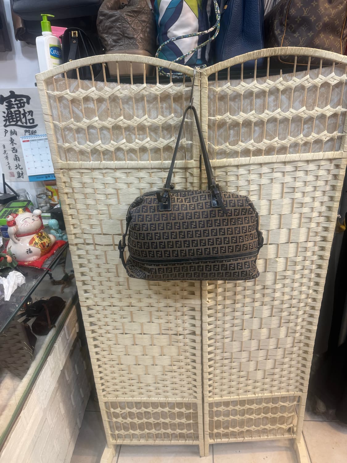 정품 펜디 주카 미니 보스턴 숄더백 팝니다 상품이미지1