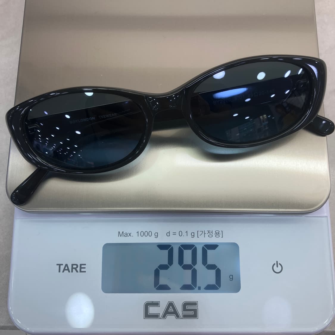 D12 보이런던 BOYLONDON 블랙 실버 오벌 콤비 선글라스 상품이미지8