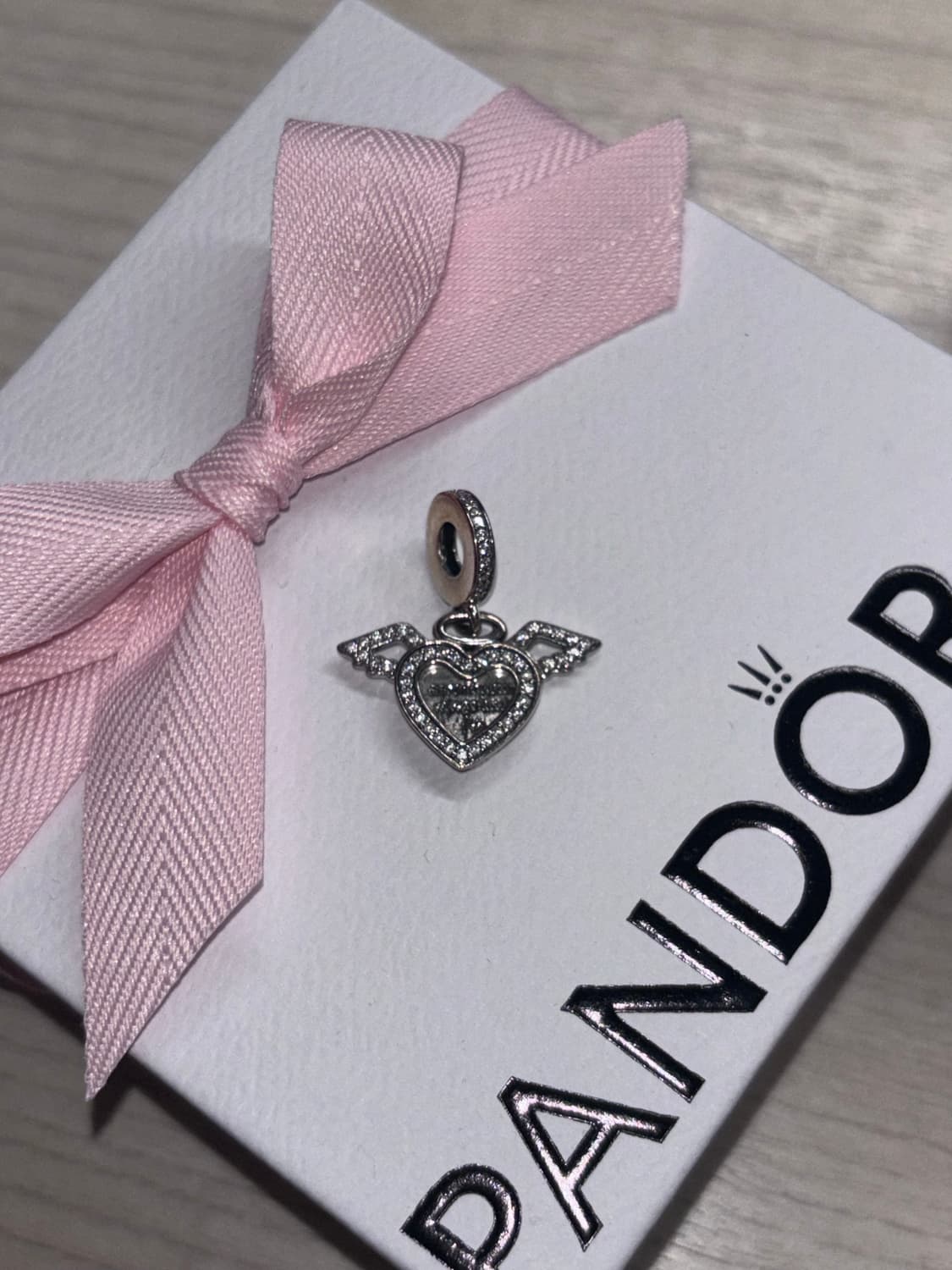 판도라 큐빅 하트 엔젤 윙 참 상품이미지1