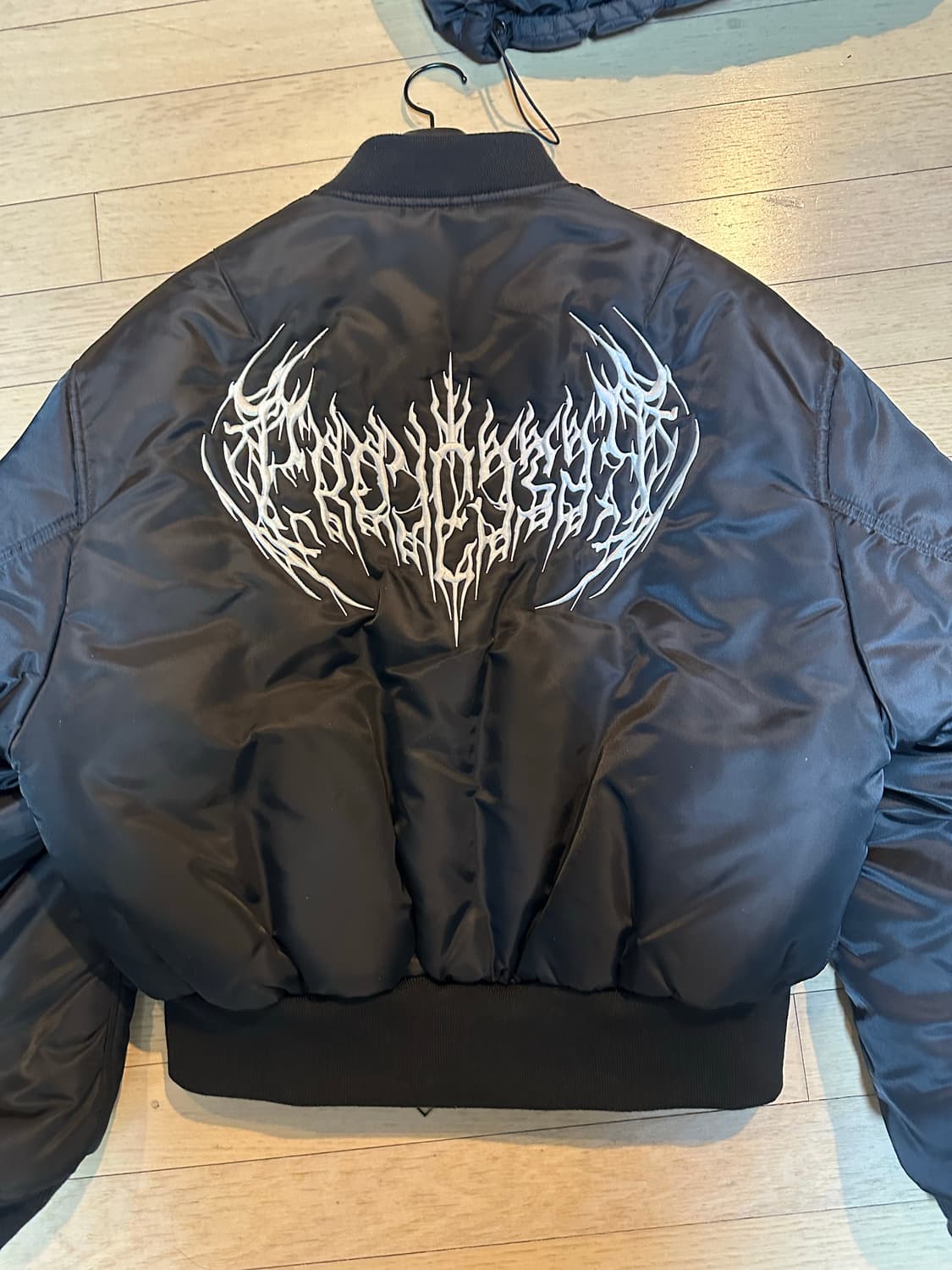 [1] 프로젝트 gr 메탈릭 봄버 자켓 상품이미지3