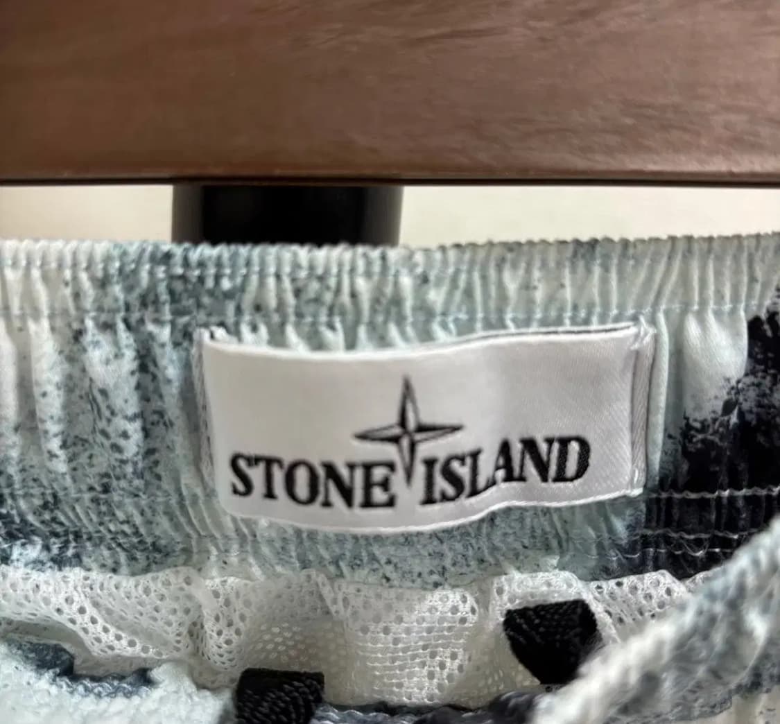 [M]스톤아일랜드 리프카모 반바지 상품이미지3