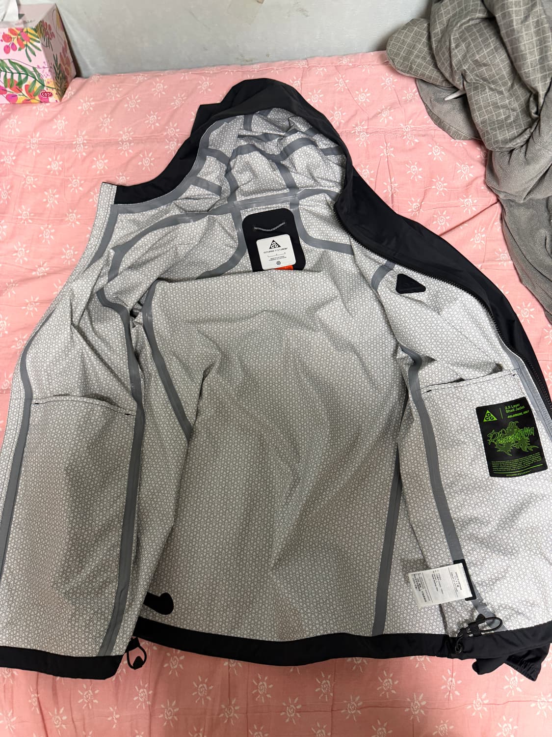 나이키 acg 판타즈마 스톰핏 ADV자켓 L사이즈 새상품 판매 상품이미지4