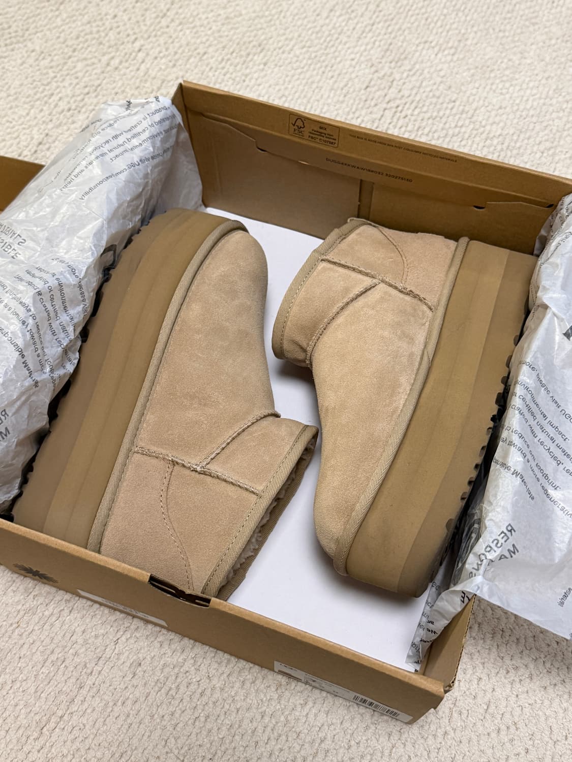 어그 UGG 클래식 울트라 미니 플랫폼 샌드 컬러 7 상품이미지8