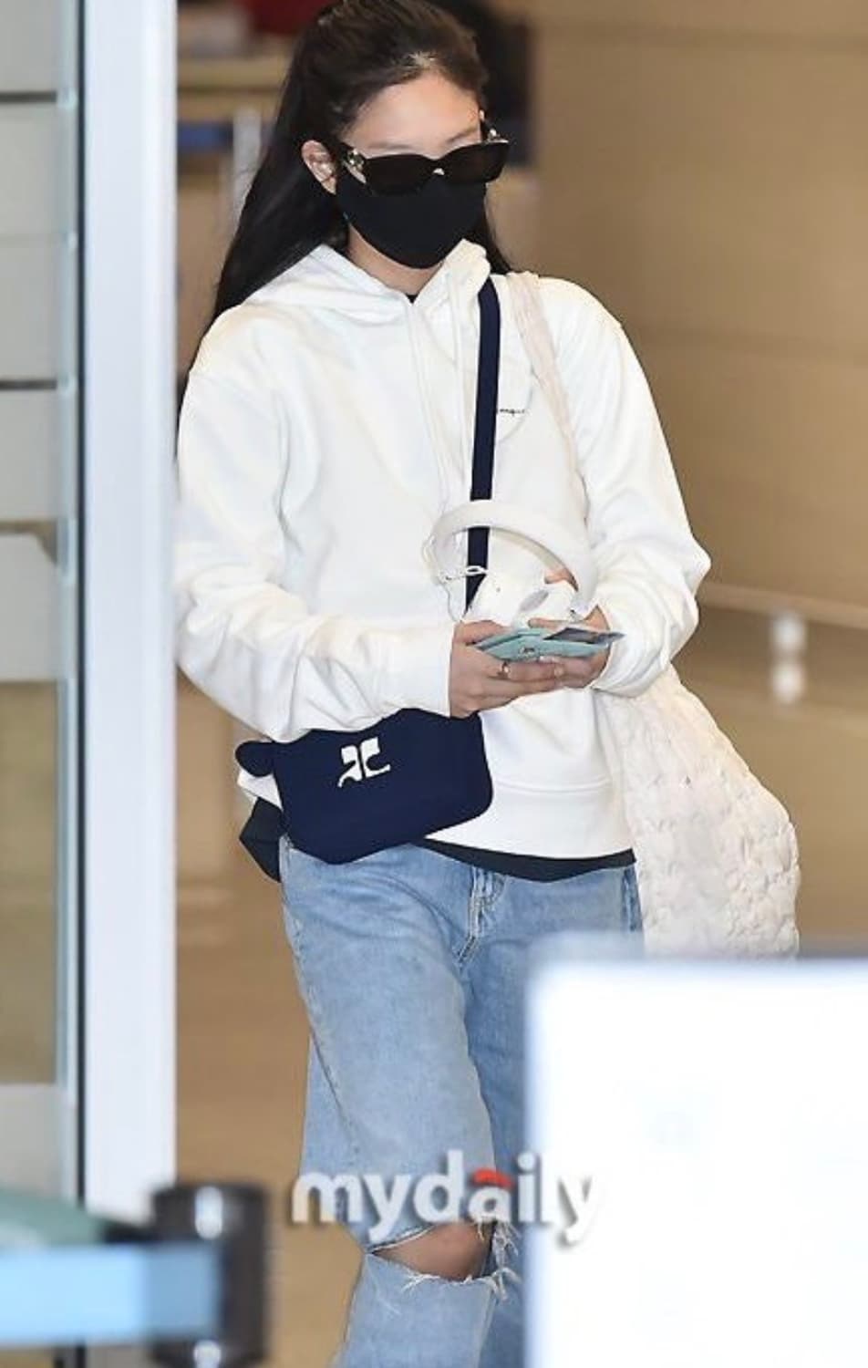 JACQUEMUS 자크뮈스 후드티 상품이미지2