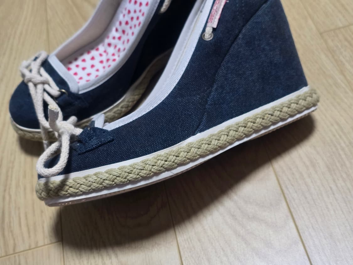 씨바이끌로에 로페 디테일 웨지 펌프스 39 상품이미지4