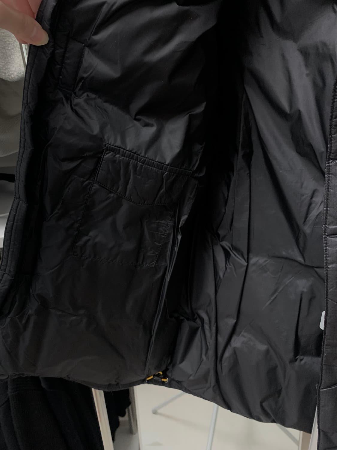 아디다스 수퍼트레킹 벌키다운패딩 90💌 상품이미지3