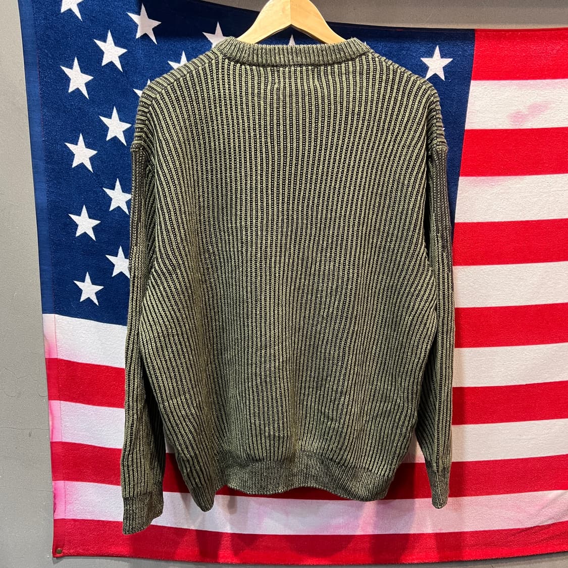 크리틱 니트 스웨터 상품이미지2