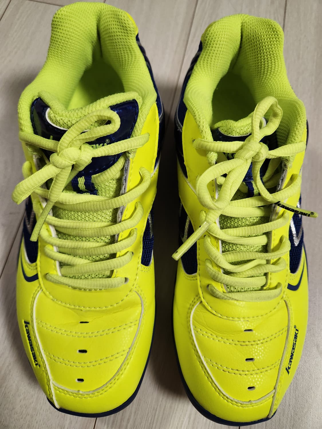 가와사키 배드민턴화 사이즈240

여러 중고사이트에도 같이 판매하고 있어 상품이미지4