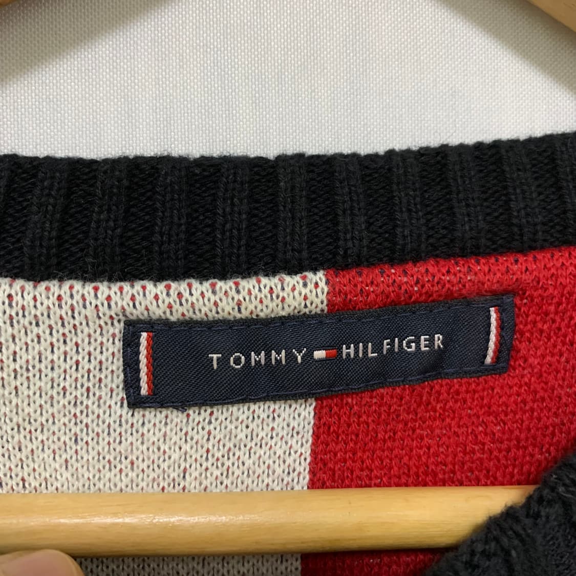 타미힐피거 빈티지 블랙 케이블 꽈배기 니트 스웨터 상품이미지7