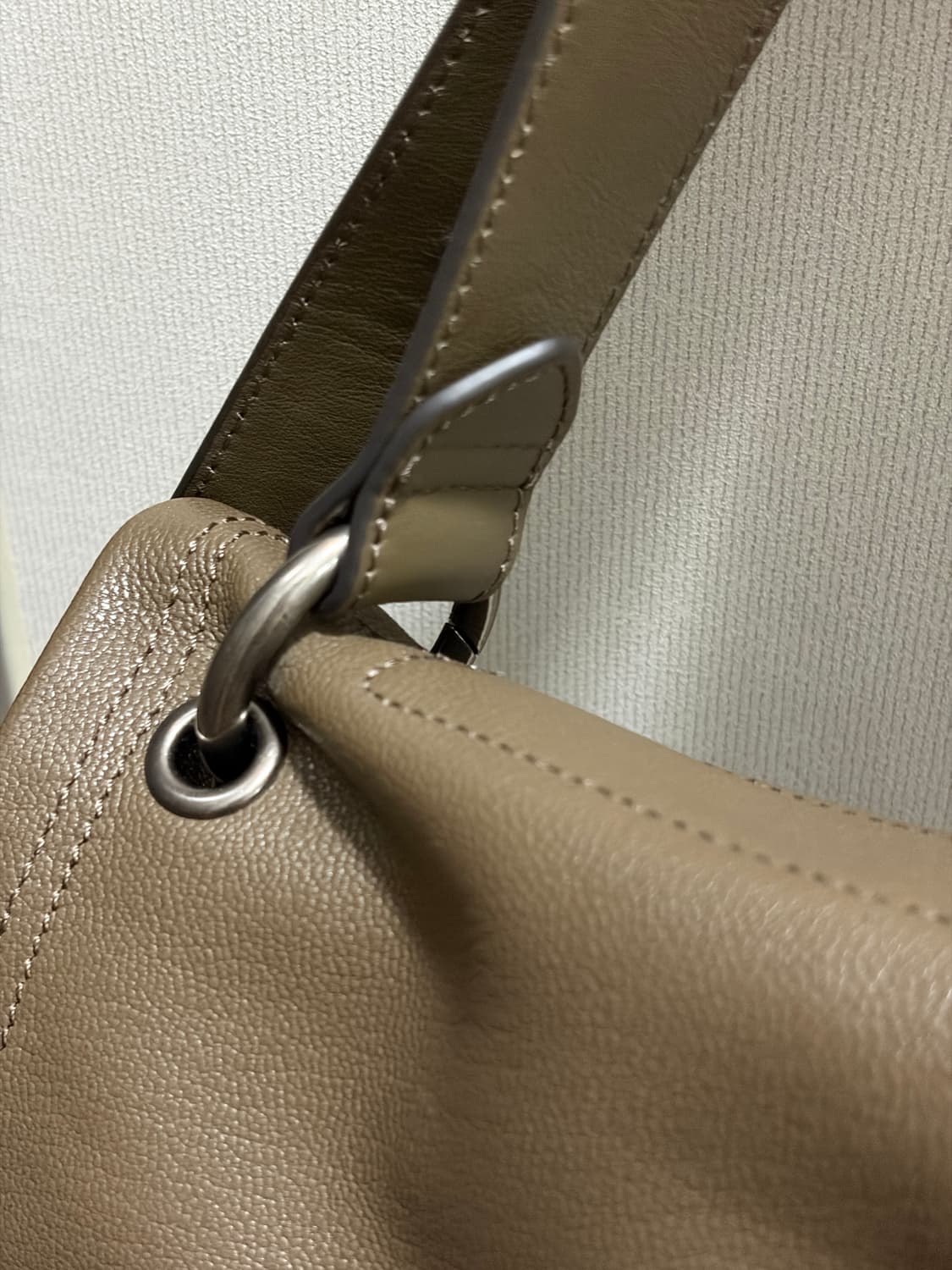 분크 퍼펙 톡 어바웃 잇 플랩 숄더 L 브라운 판매 상품이미지3