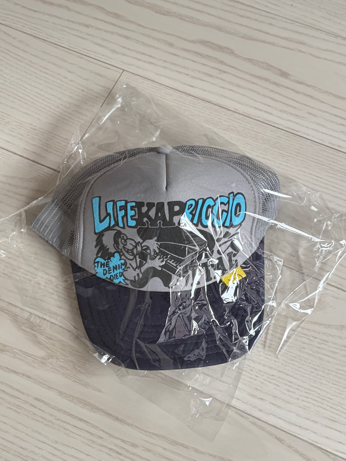 [품절제품/미개봉새상품] 캐피탈 라이프 카프리치오 Pt 트러커 캡 모자 상품이미지1