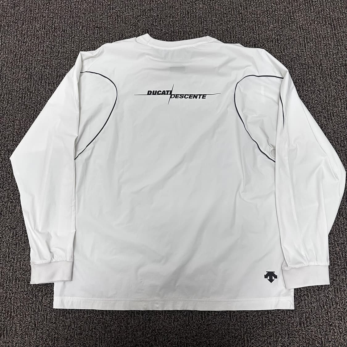 데상트 나일론 기능성 긴팔티셔츠 운동복 105(XL) 상품이미지5