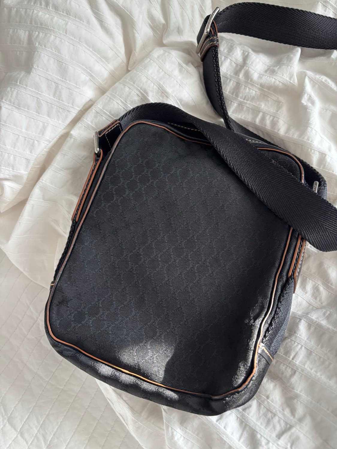 셀린느 메신저 크로스바디백 상품이미지4