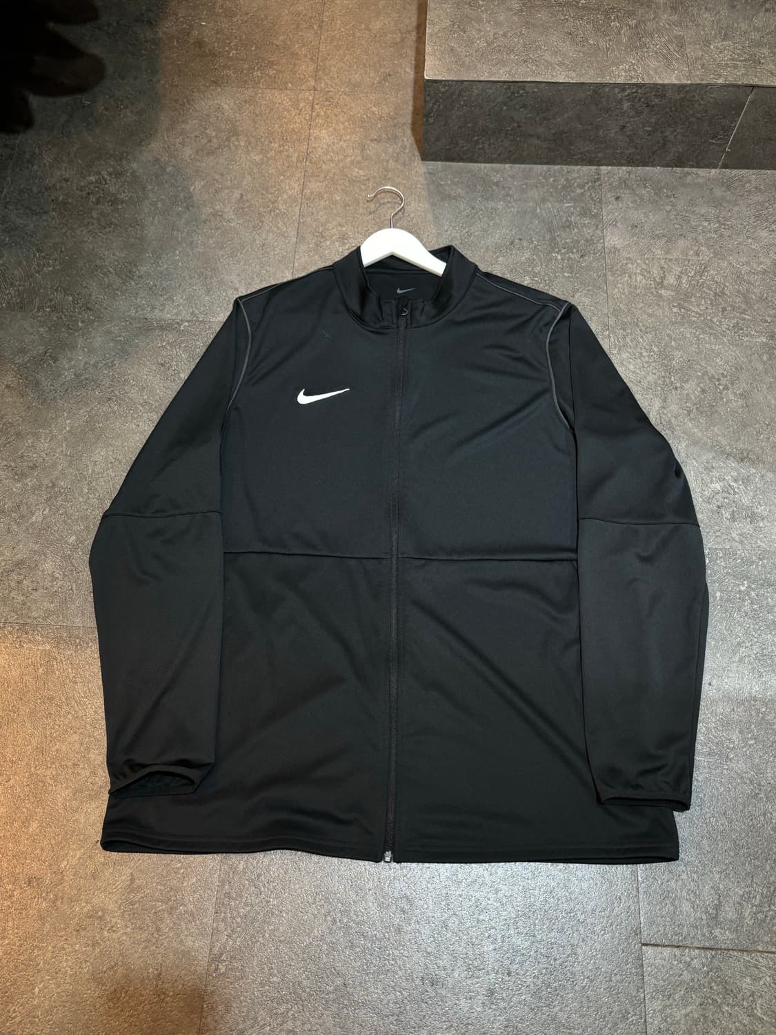 나이키 트레이닝 져지 집업 110사이즈 상품이미지2