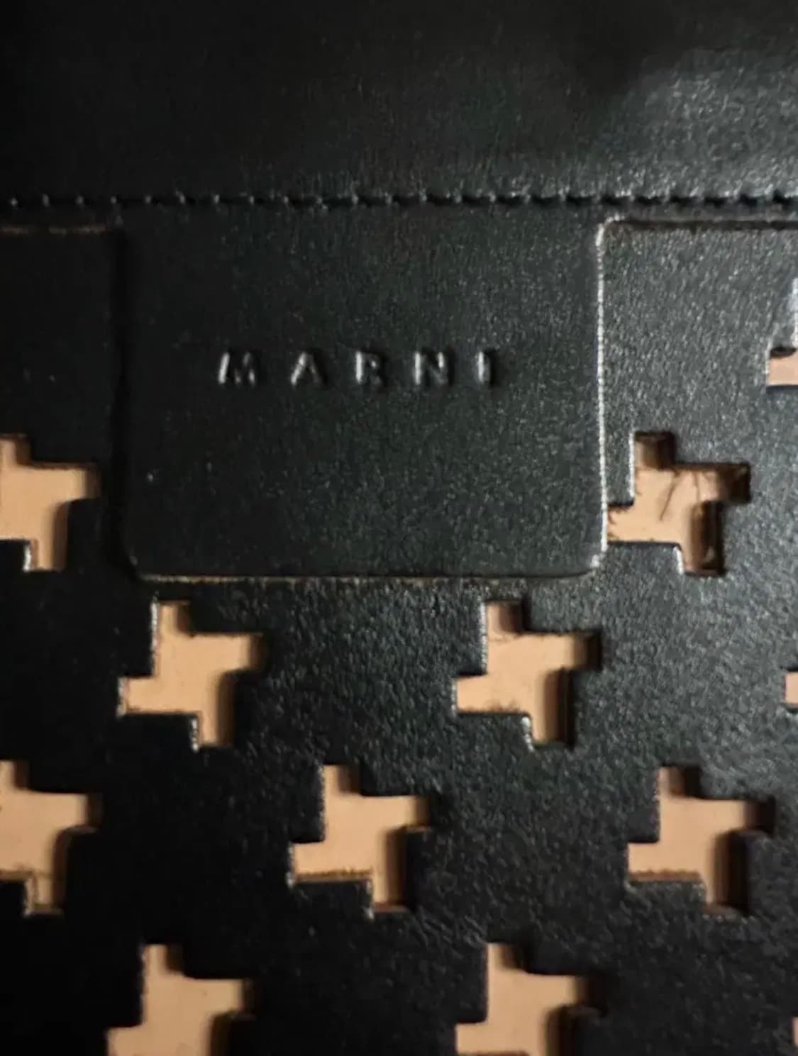 마르니 클러치 상품이미지1