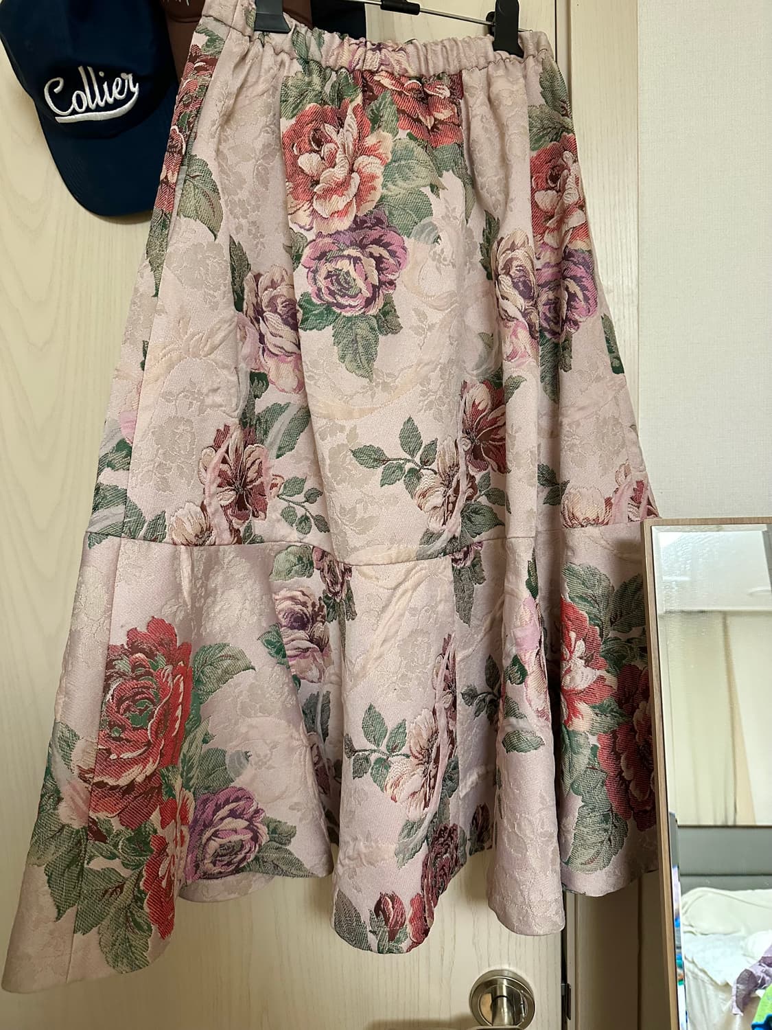 오사키에서 산 꼼데 치마 팔아요 상품이미지1