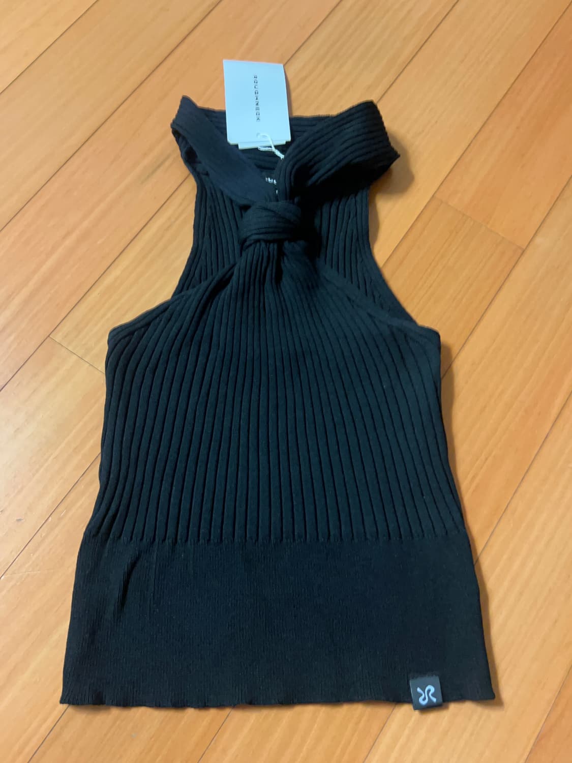 러프넥 홀터 탑  상품이미지3