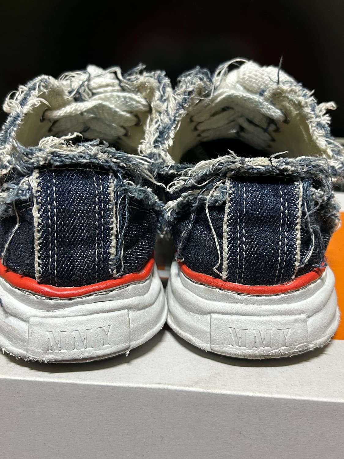 42 미하라 야스히로 X 나이젤 카본 데님 로우  상품이미지7