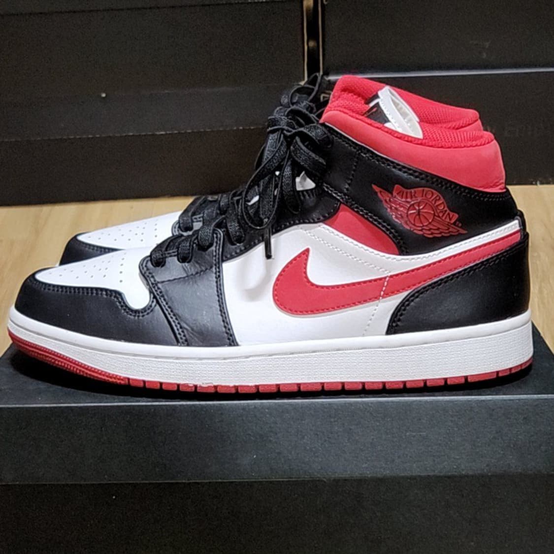 나이키 275 조던 짐레드 블랙 화이트 상품이미지1