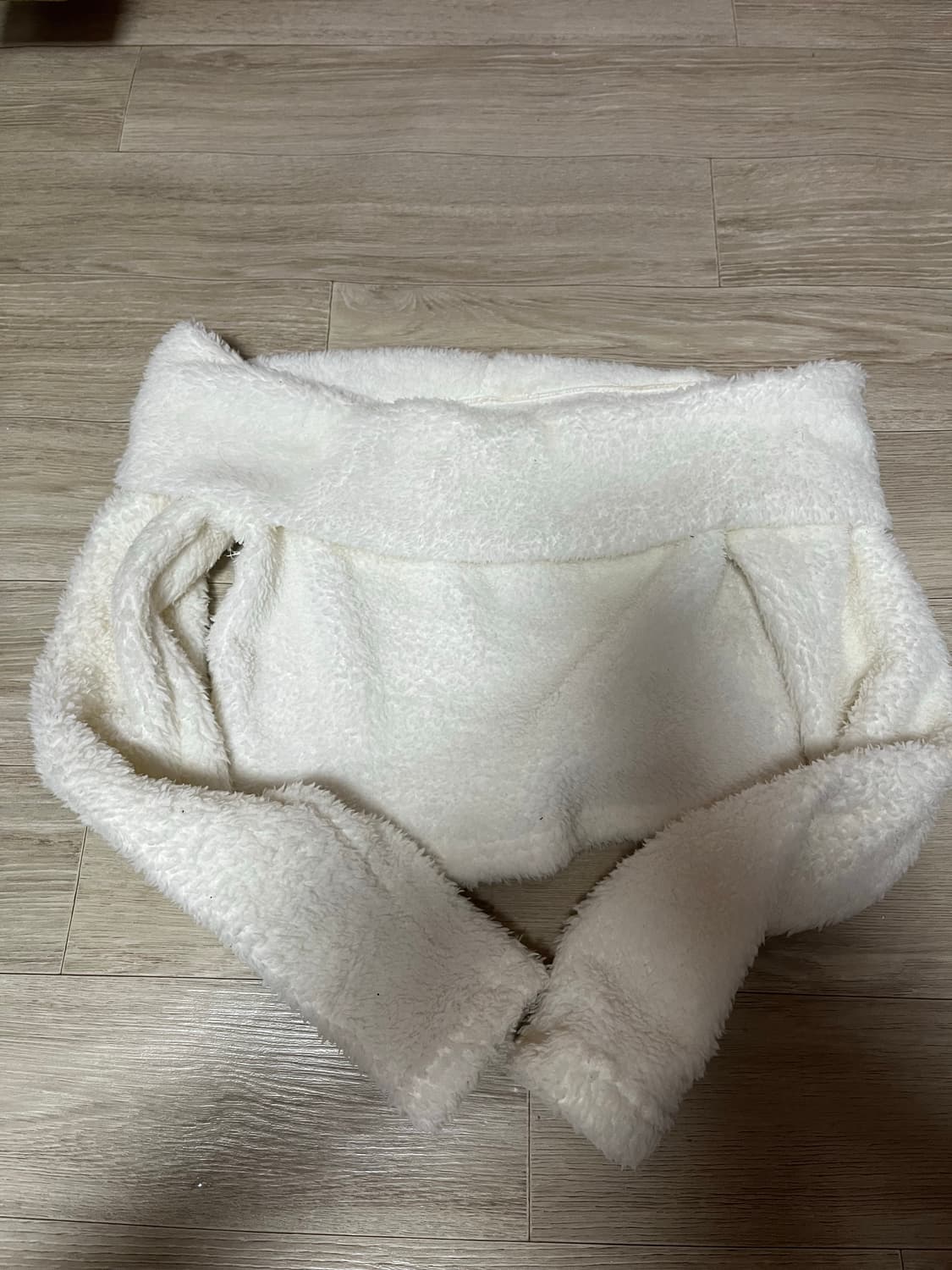 흰색 뽀글이 파티룩  셋업 상품이미지2