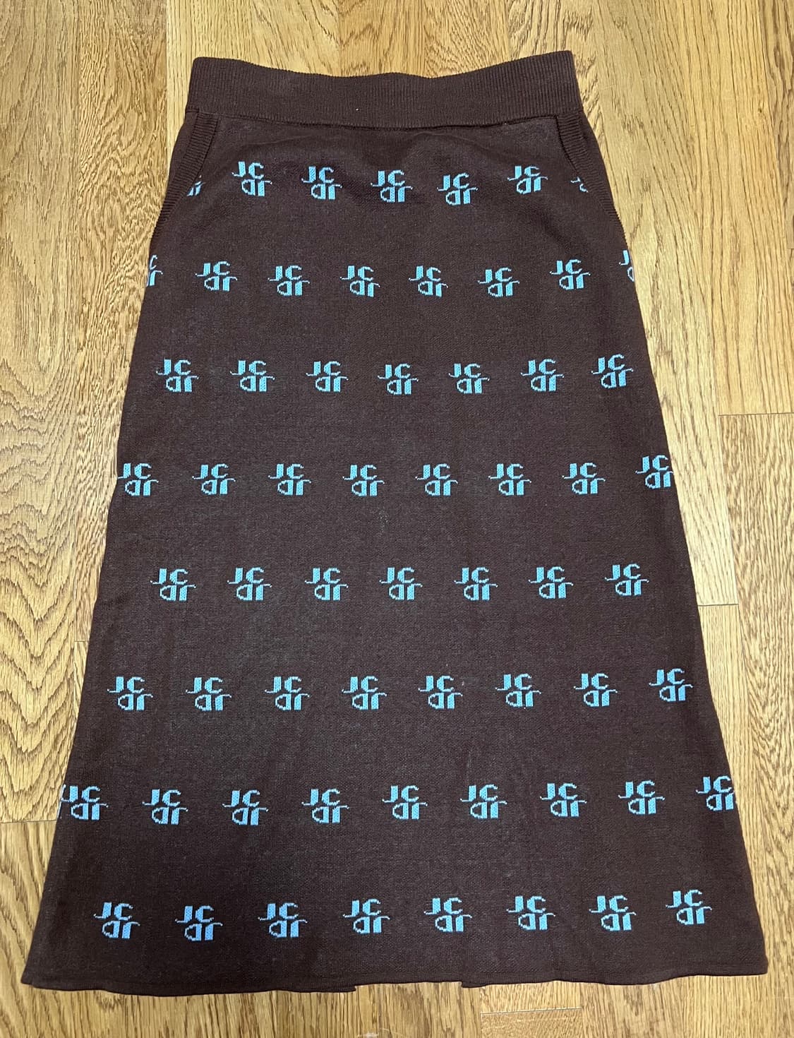 (~12/27) 쥬시쥬디 J 로고 플레이 니트 스커트 JXSK621F 상품이미지3