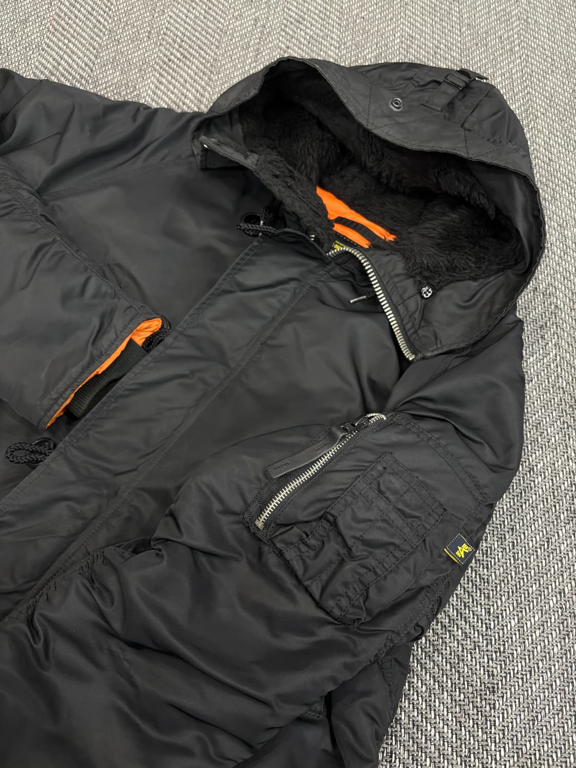 알파인더스트리 N3B 파카 블랙 상품이미지6