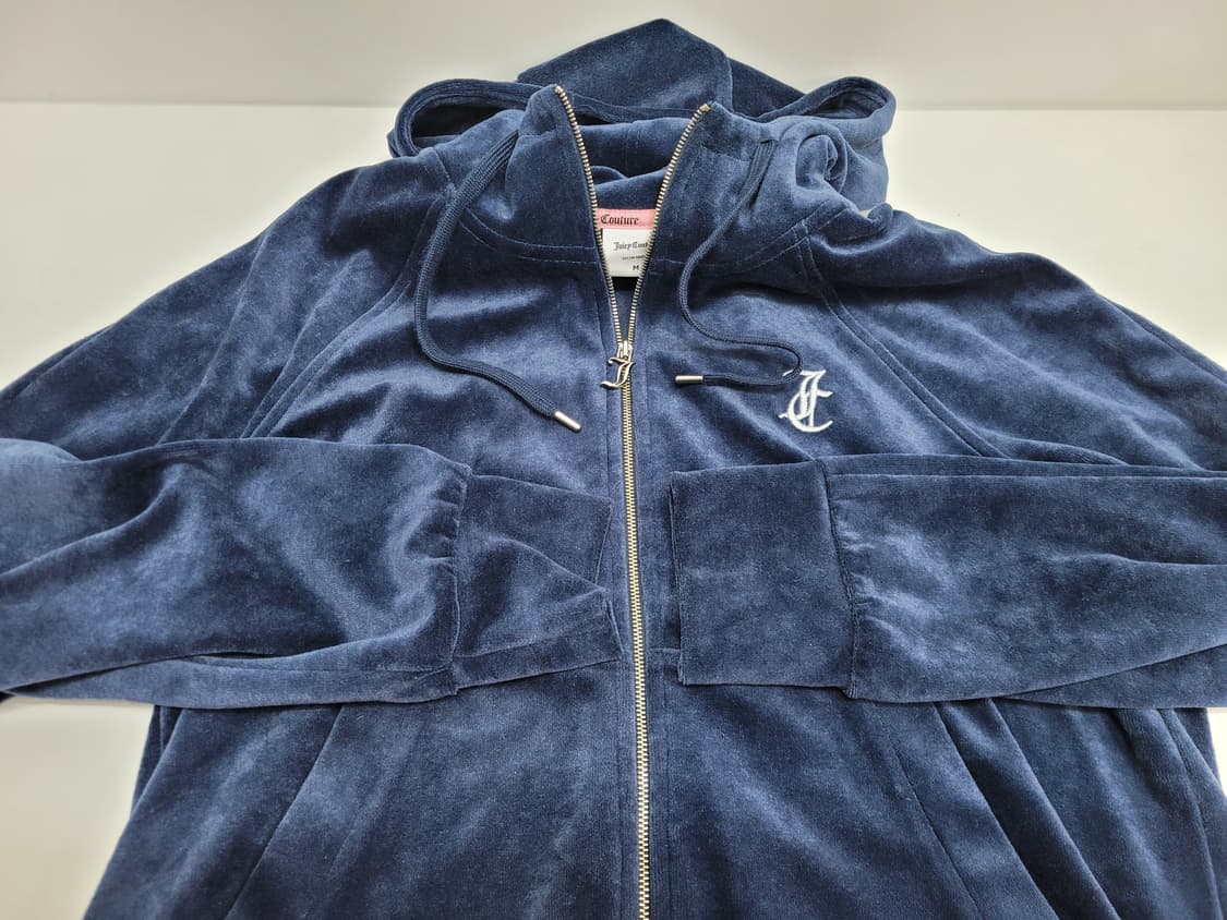 쥬시꾸띄르 23FW 큐빅 로고 벨벳 후드 집업 / 여 M 네이비
 상품이미지3