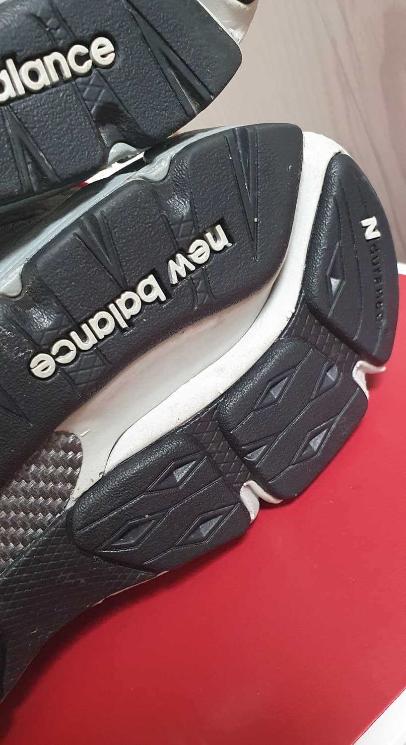 뉴발란스 990v3 40주년 기념 255사이즈  상품이미지9